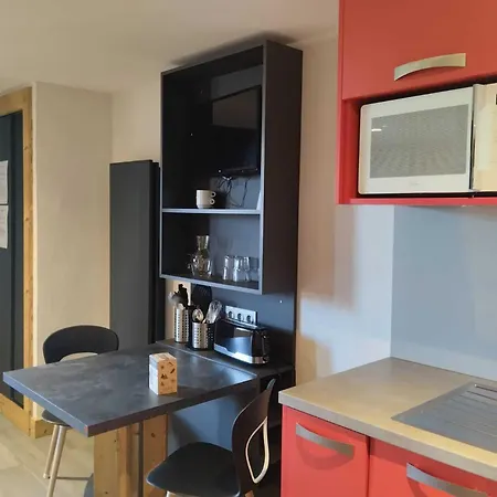 Rénové, Aux Pieds, Parking Gratuit - Fr-1-181-2392 Appartement *